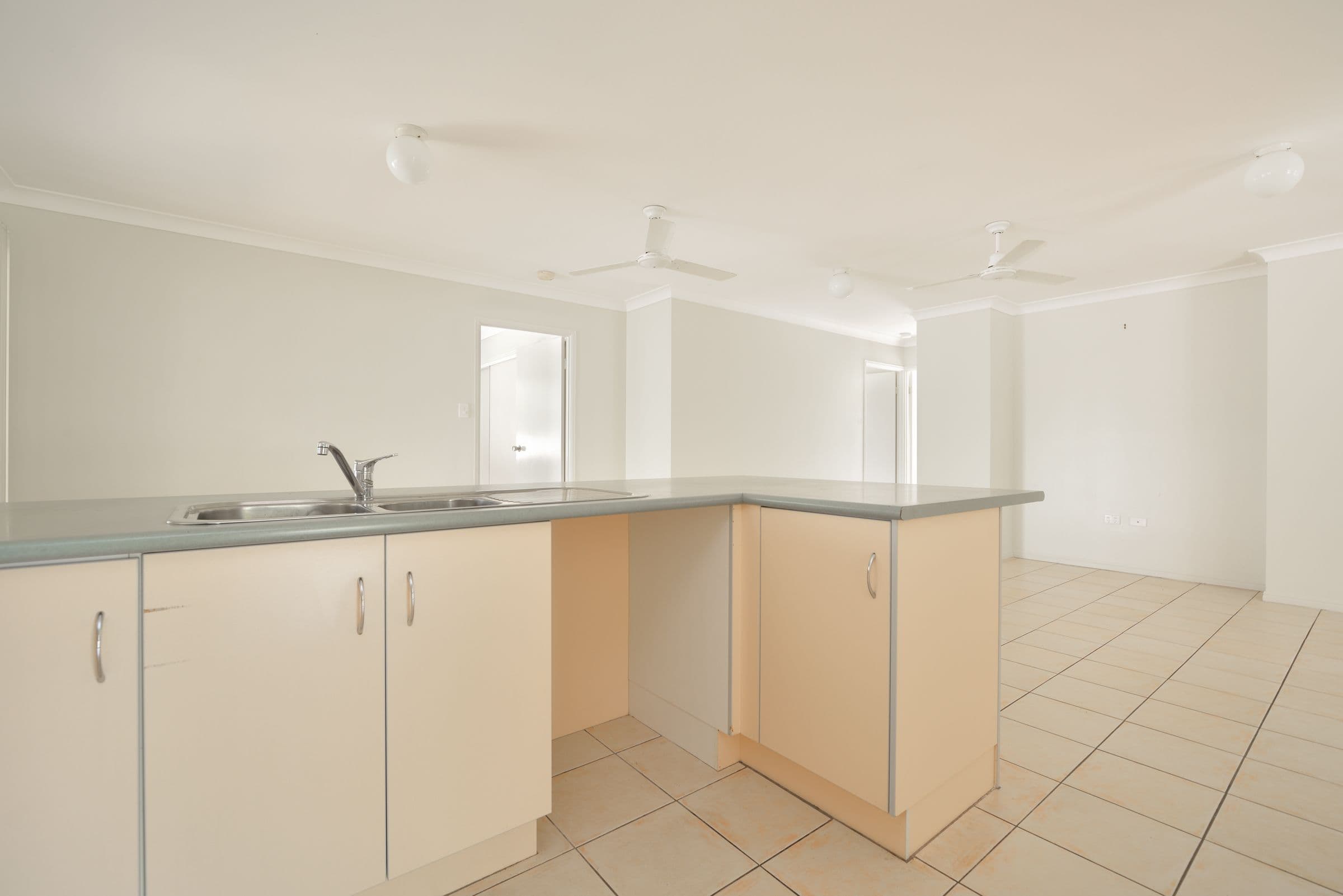 6 Links Court, Kin Kora QLD 4680, Kin Kora - Thumbnail 4