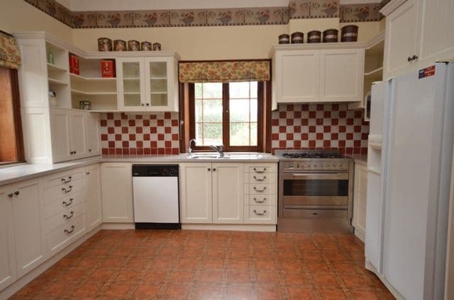 33 Union Street, CLARE SA 5453, Clare - Thumbnail 2