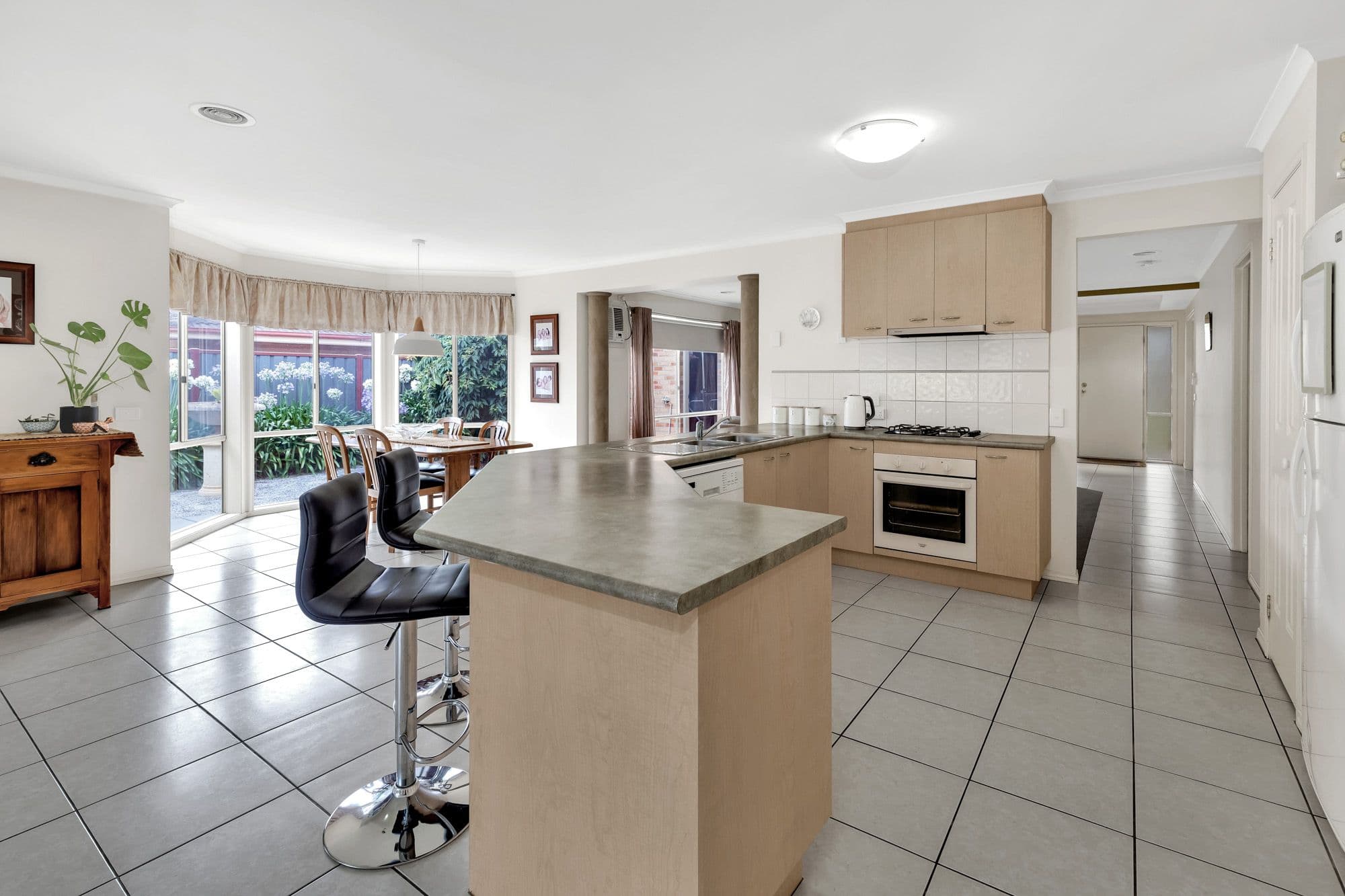 43 Nangiloc Crescent, Werribee VIC 3030, Werribee - Thumbnail 6