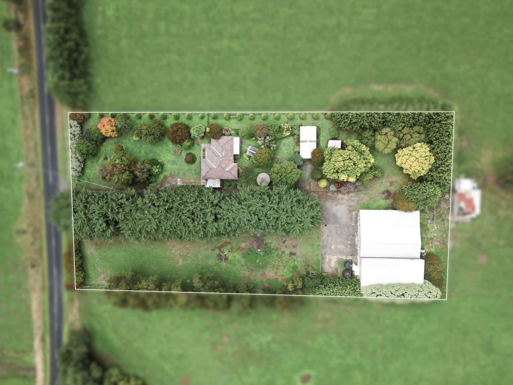 2.5 Acres, Large Sheds, B/V home, Warragul - Thumbnail 5