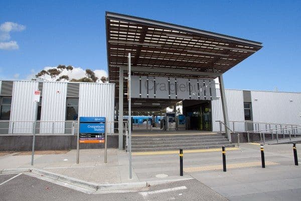 22 Langdon Crescent, CRAIGIEBURN VIC 3064, Craigieburn - Thumbnail 2