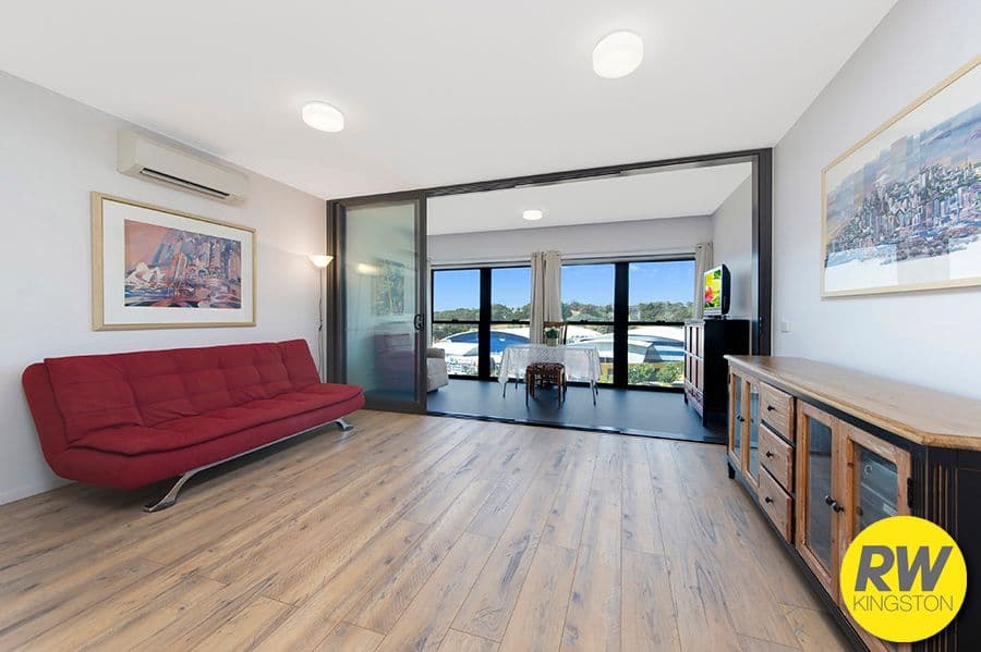 99 Eastern Valley Way, Belconnen ACT 2617, Belconnen - Thumbnail 2