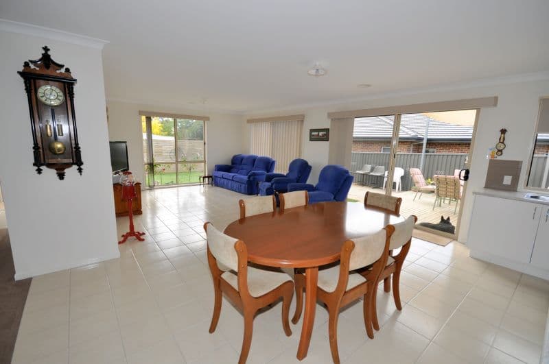 1 Muscovy Drive, GROVEDALE VIC 3216, Grovedale - Thumbnail 3