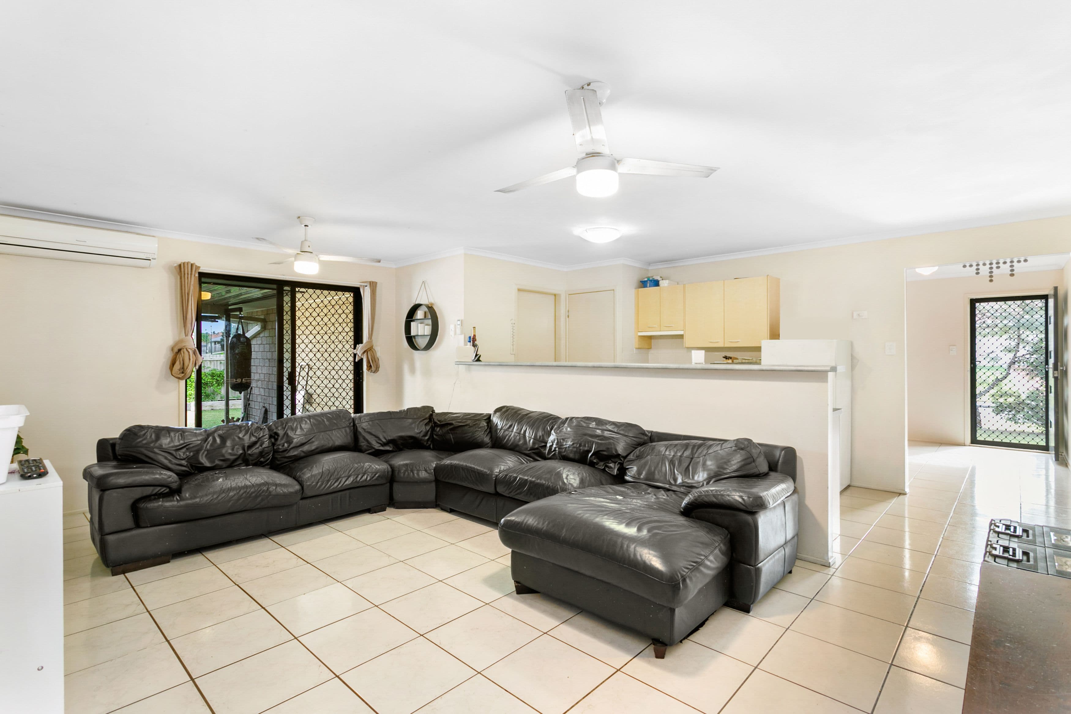17 Aberfoyle Drive, Deception Bay QLD 4508, Deception Bay - Thumbnail 2