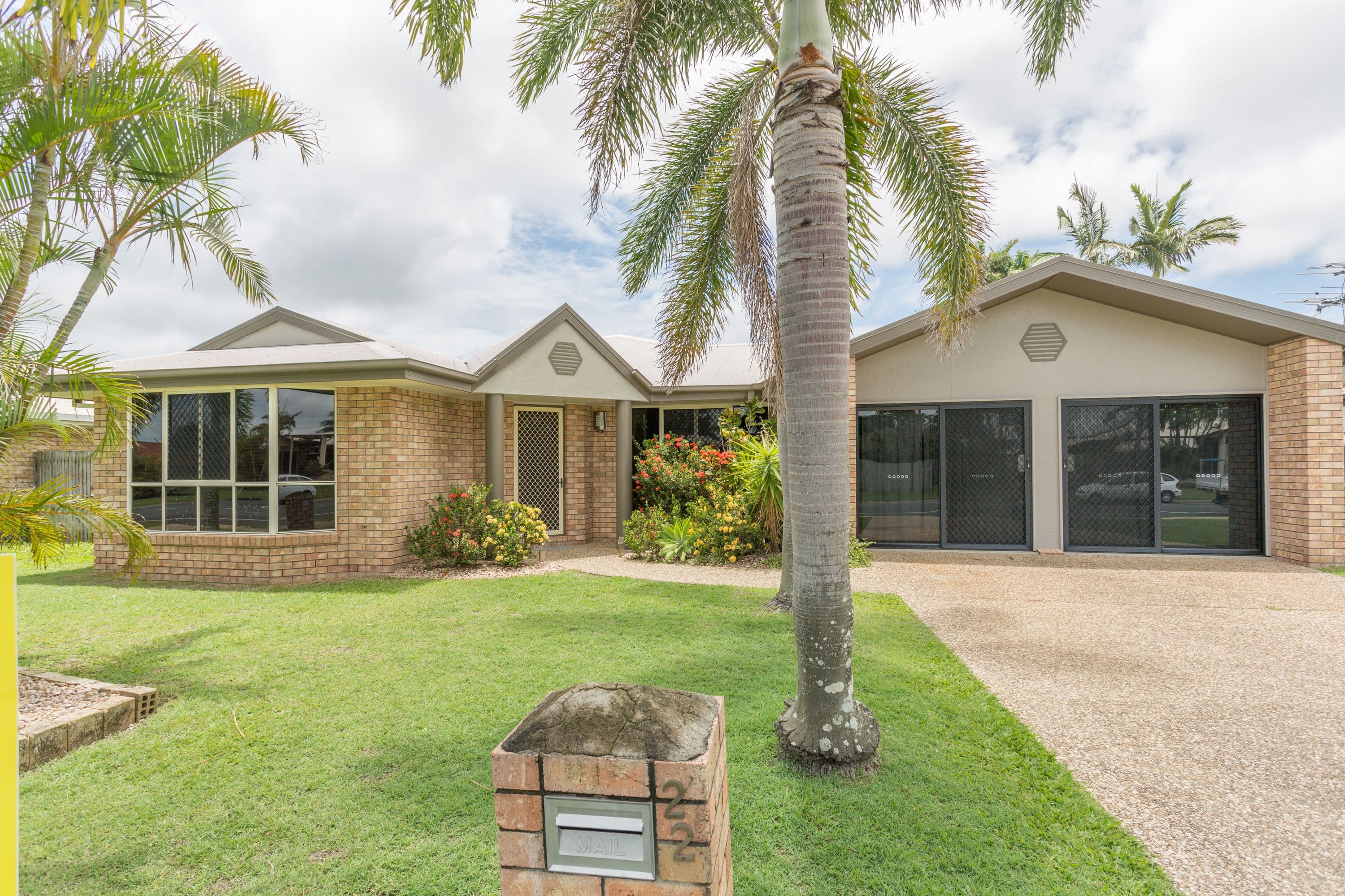 22 Caledonian Drive, Beaconsfield QLD 4740, Beaconsfield - Thumbnail 2