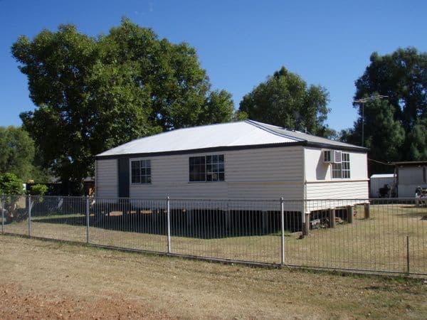 167 Galatea Street, CHARLEVILLE QLD 4470, Charleville - Thumbnail 2