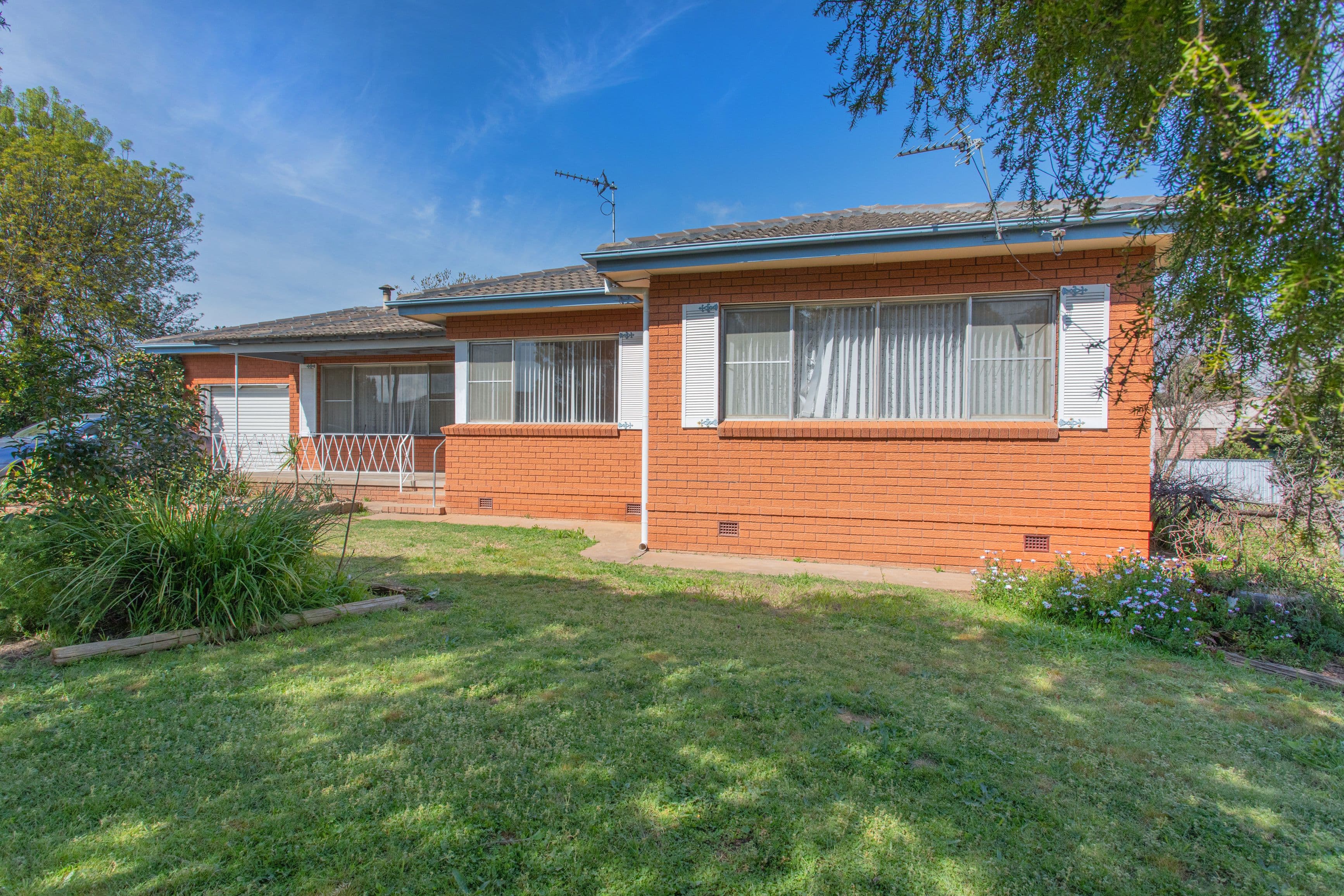 40 Walker Street, Cowra NSW 2794, Cowra - Image 1