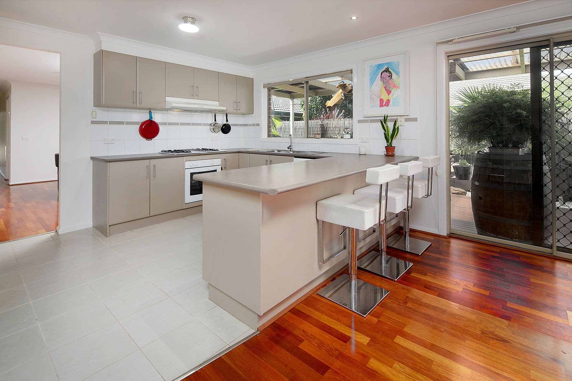 19 Ferndown Drive, Cranbourne VIC 3977, Cranbourne - Thumbnail 5