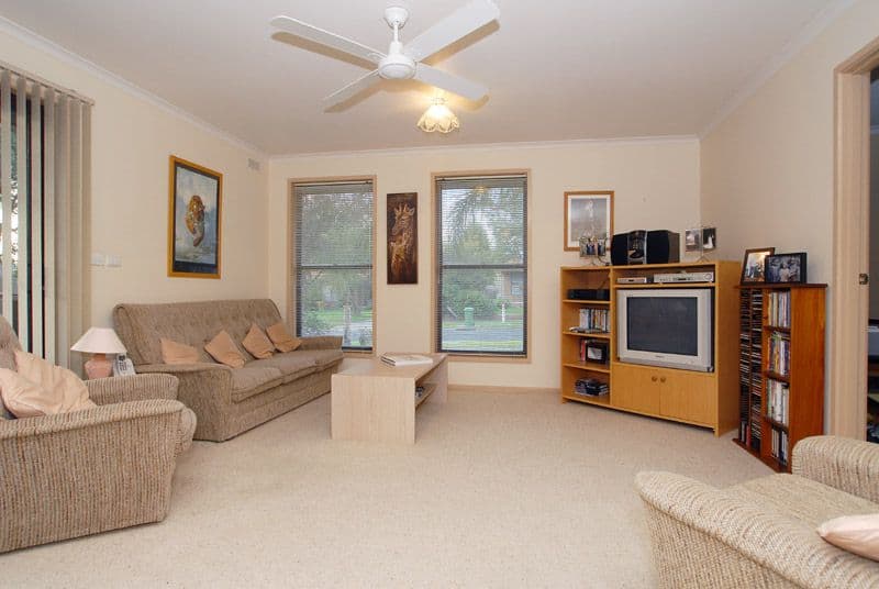 11 Larissa Court, CROYDON VIC 3136, Croydon - Thumbnail 2