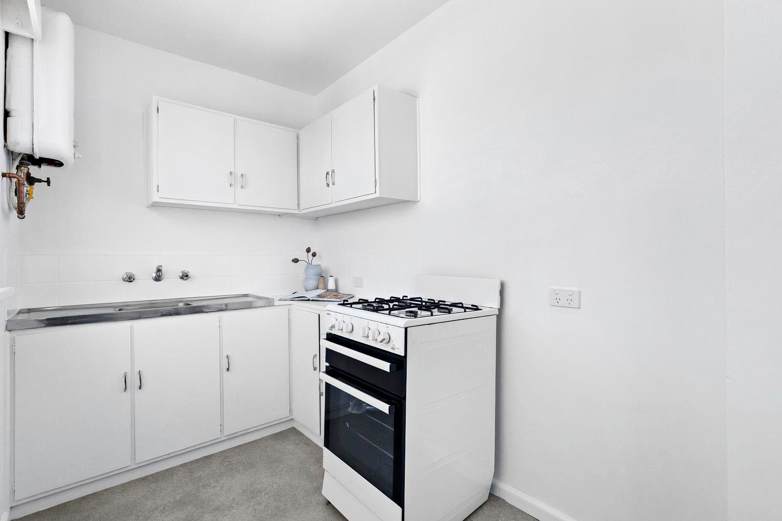 8/33 Warner Street, Essendon VIC 3040, Essendon - Thumbnail 7