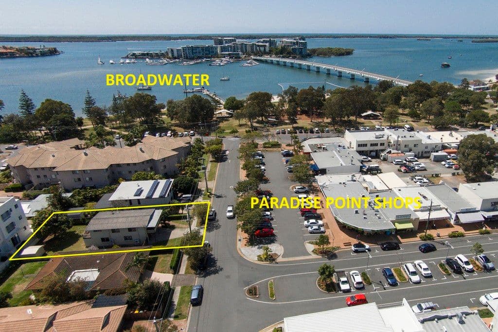 7 Bruce Avenue, Paradise Point QLD 4216, Paradise Point - Image 1