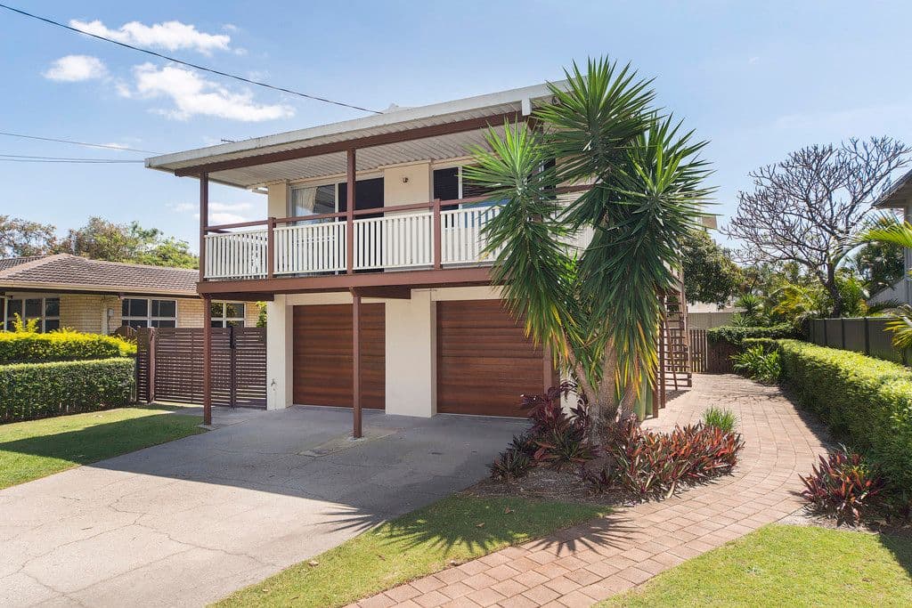 7 Bruce Avenue, Paradise Point QLD 4216, Paradise Point - Thumbnail 2