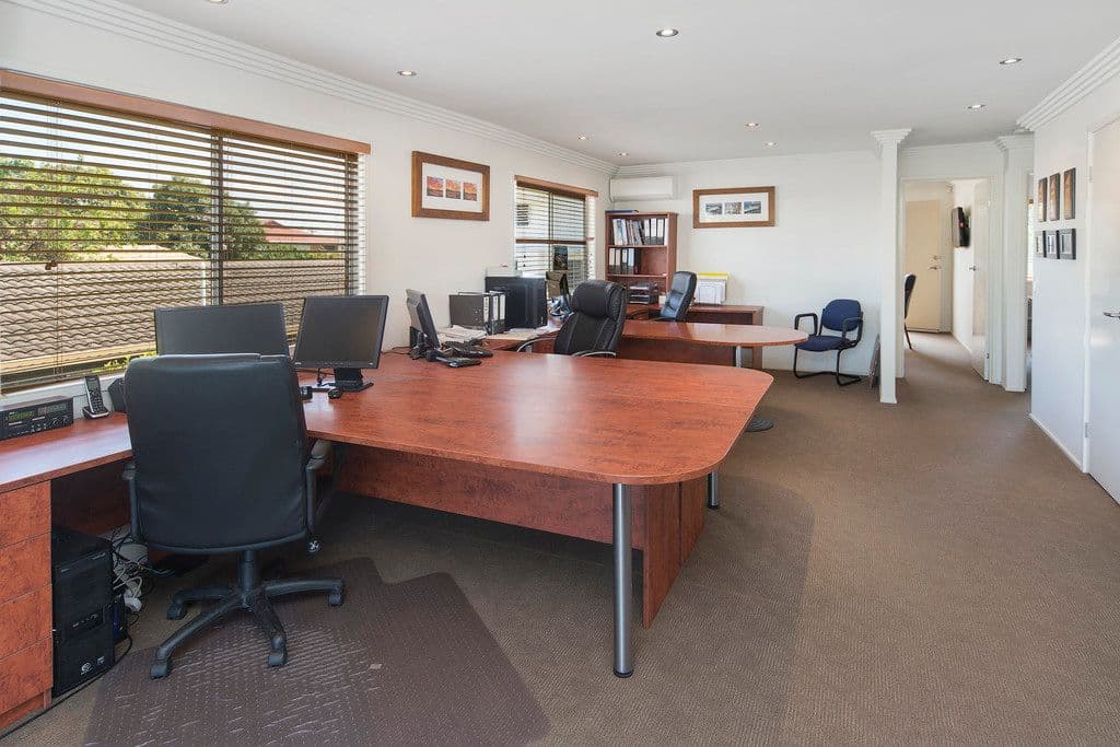 7 Bruce Avenue, Paradise Point QLD 4216, Paradise Point - Thumbnail 5