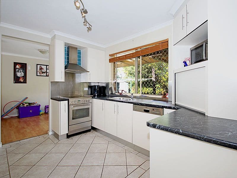 6 Euston Court, WELLINGTON POINT QLD 4160, Wellington Point - Thumbnail 2