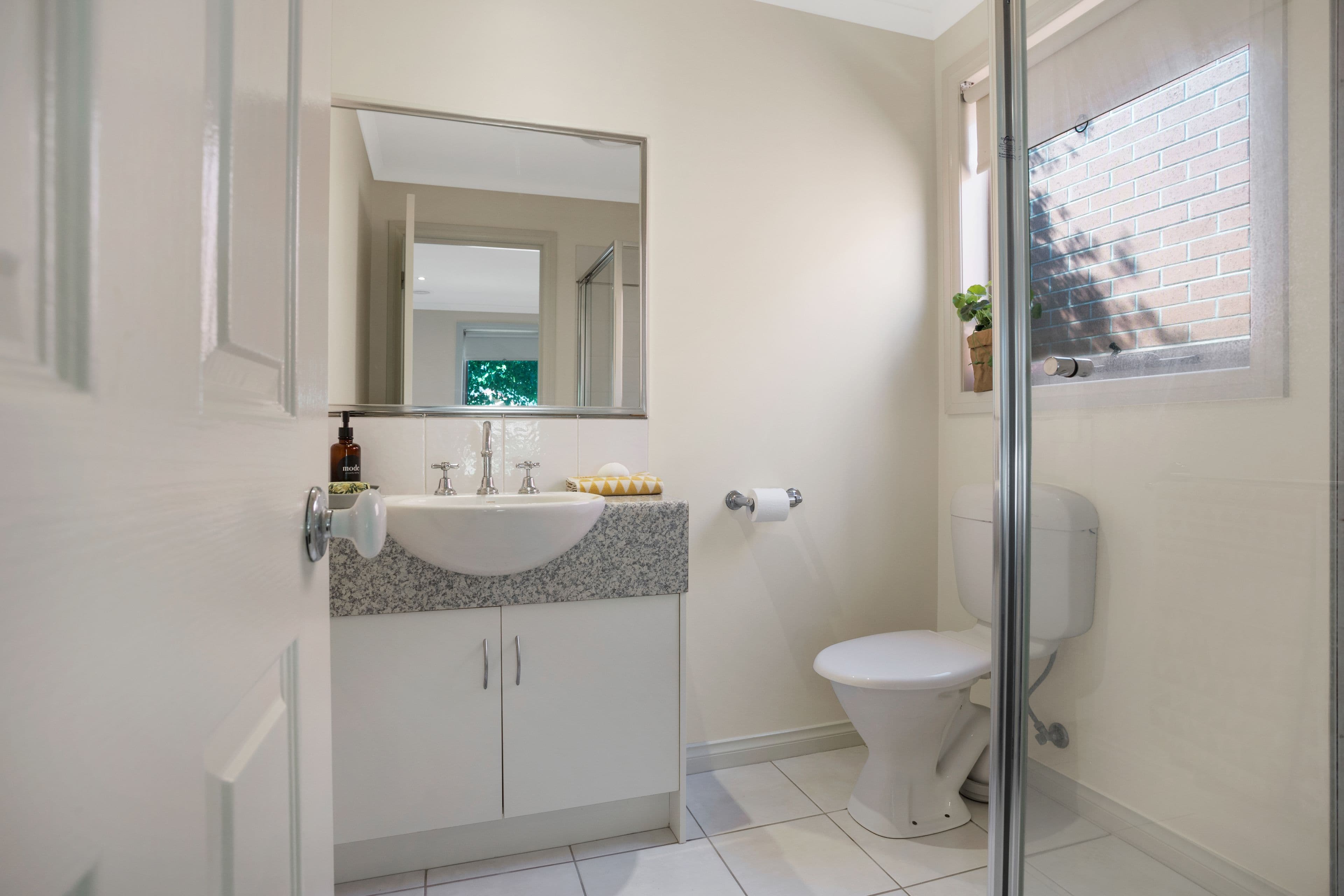 24 Parbury Avenue, Lake Gardens VIC 3355, Lake Gardens - Thumbnail 5