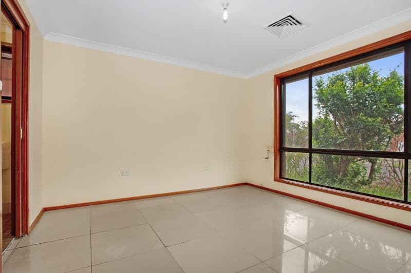 42 Castlereagh Street, BOSSLEY PARK NSW 2176, Bossley Park - Thumbnail 4