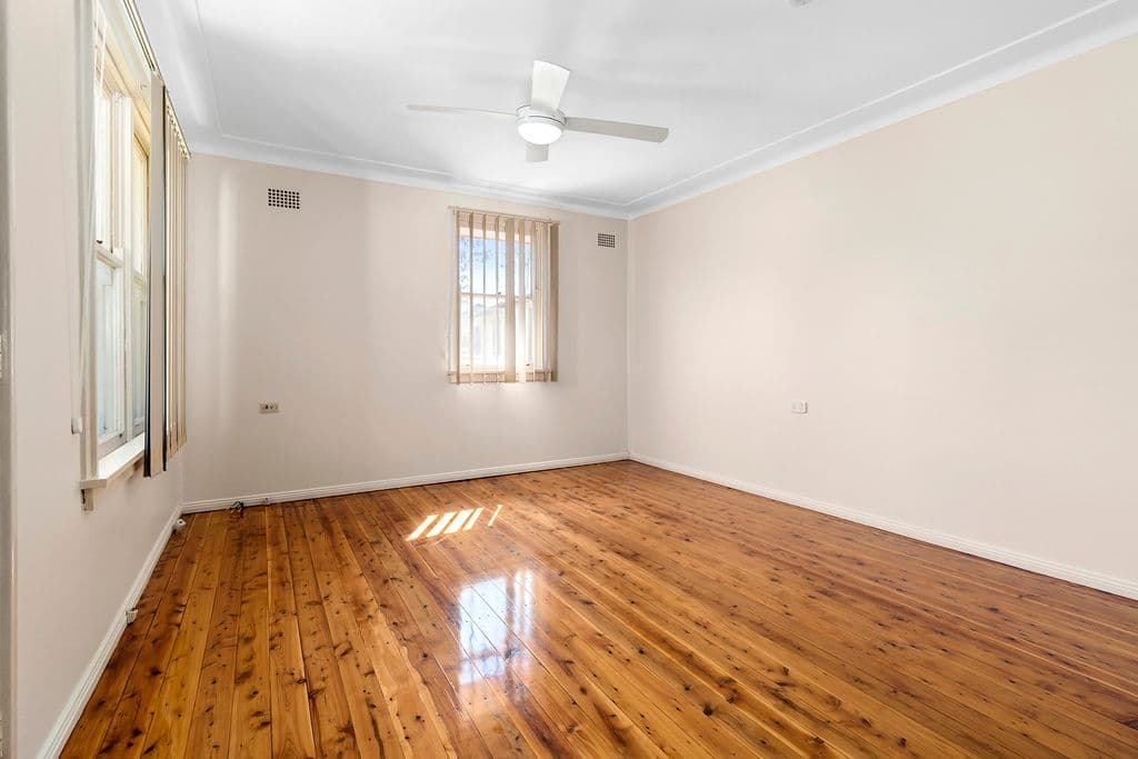 16 Dalkeith Street, Busby NSW 2168, Busby - Thumbnail 2