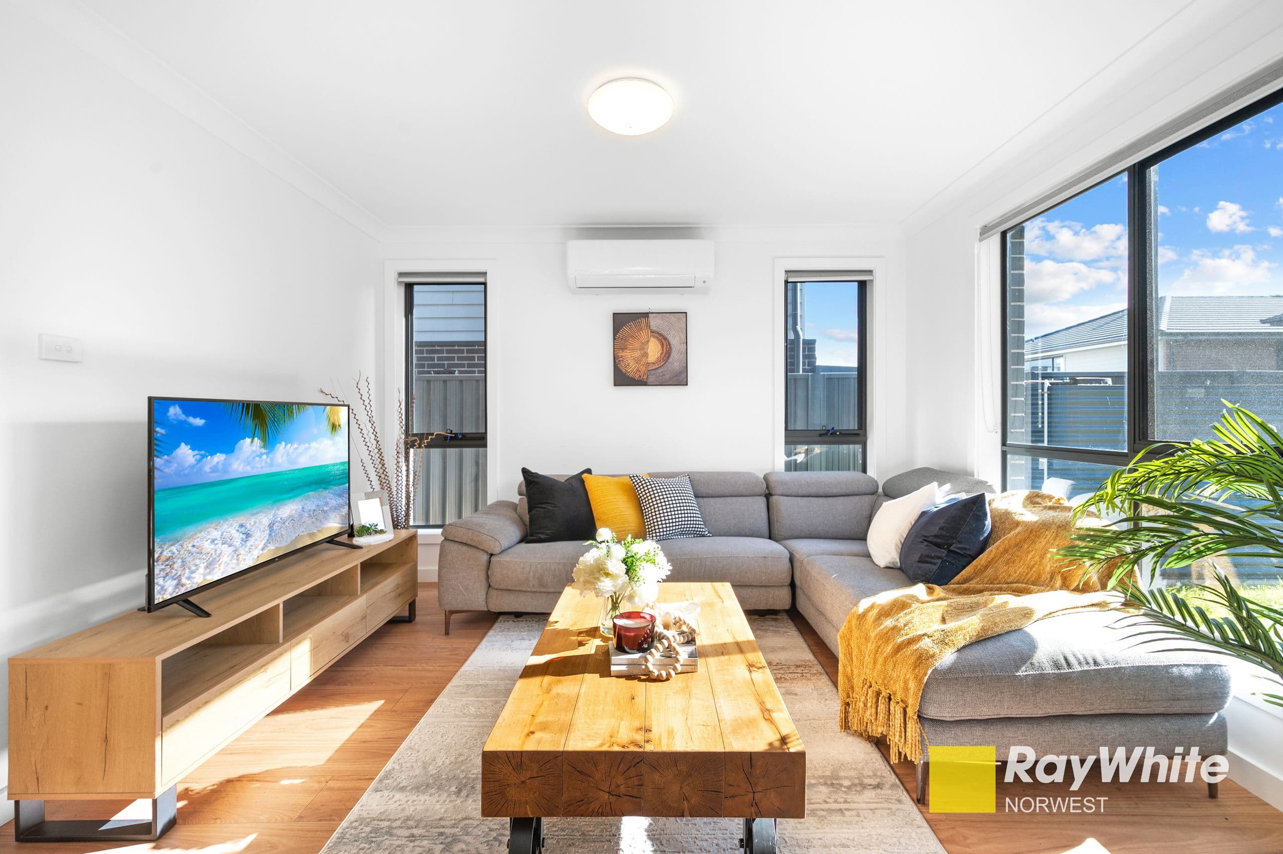 4 Nammoona Road, Colebee NSW 2761, Colebee - Image 1
