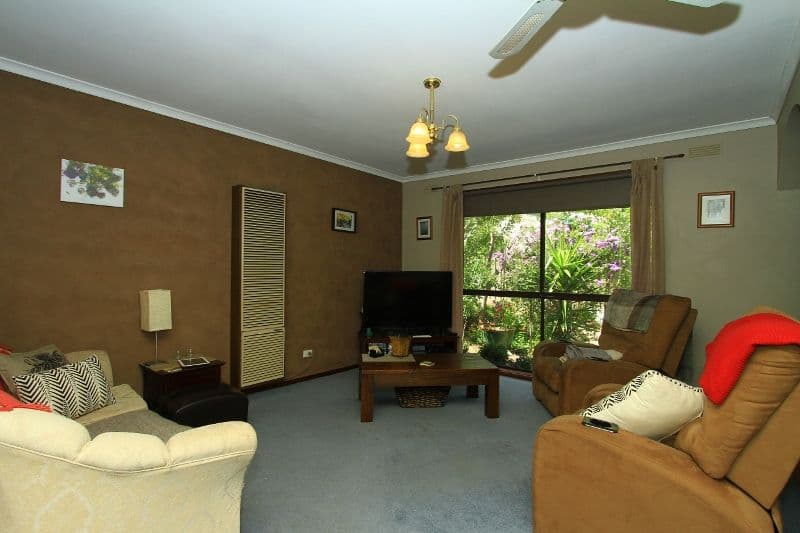 42 Houlahan Street, FLORA HILL VIC 3550, Flora Hill - Thumbnail 3