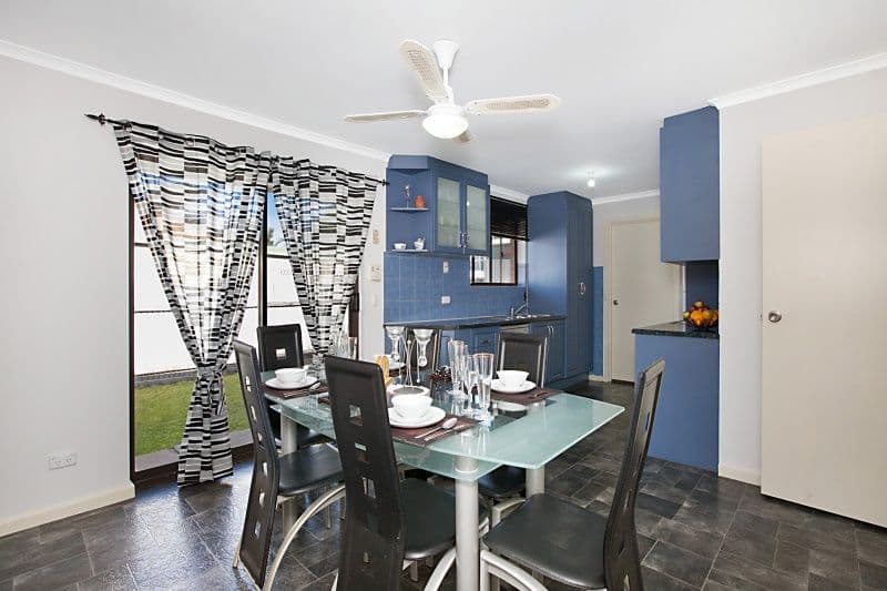 15 Huntingdale Road, NOARLUNGA DOWNS SA 5168, Noarlunga Downs - Thumbnail 4