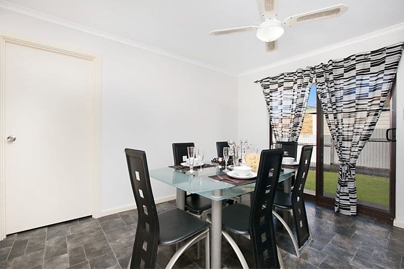 15 Huntingdale Road, NOARLUNGA DOWNS SA 5168, Noarlunga Downs - Thumbnail 5