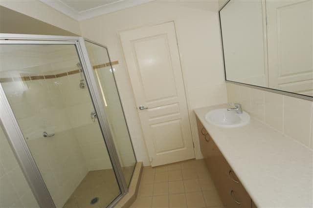 10 Jordana Court, GLADSTONE QLD 4680, Gladstone - Thumbnail 6