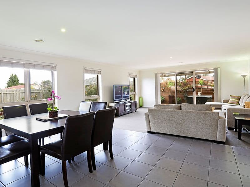 8 Bellagio Court, WHITTINGTON VIC 3219, Whittington - Thumbnail 7