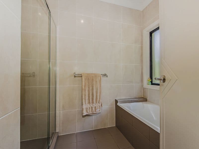 11 Seaham Court, UPPER COOMERA QLD 4209, Upper Coomera - Thumbnail 7