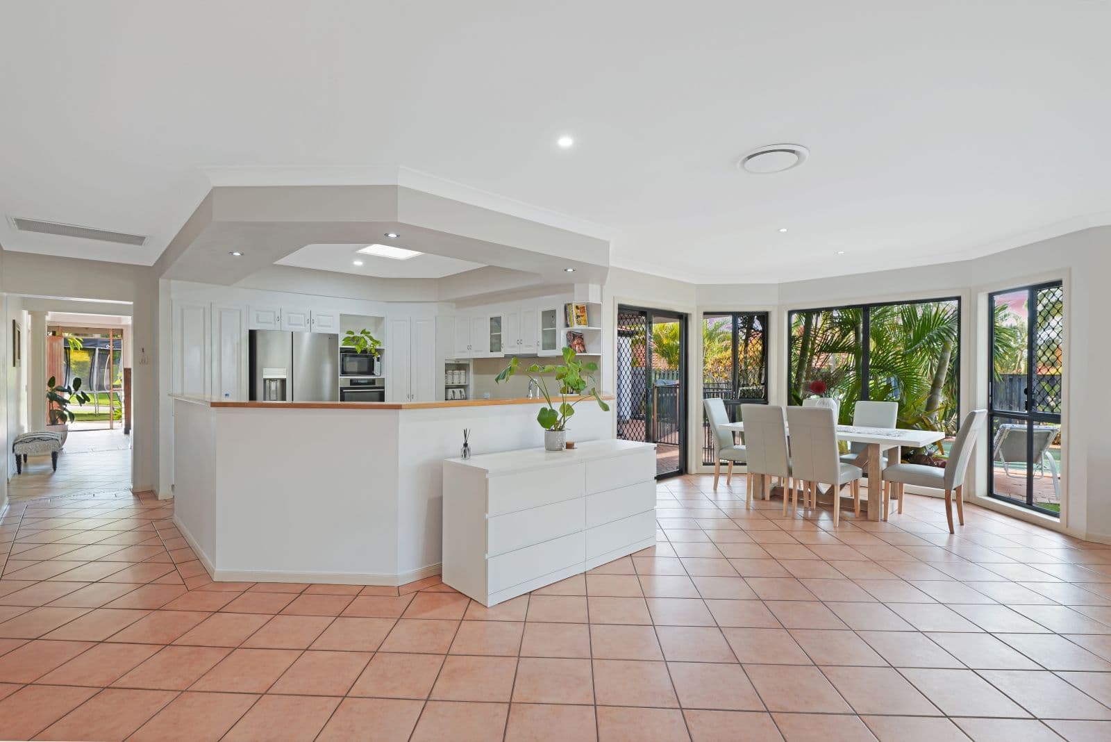 4 Ilminster Crescent, Mudgeeraba QLD 4213, Mudgeeraba - Thumbnail 5
