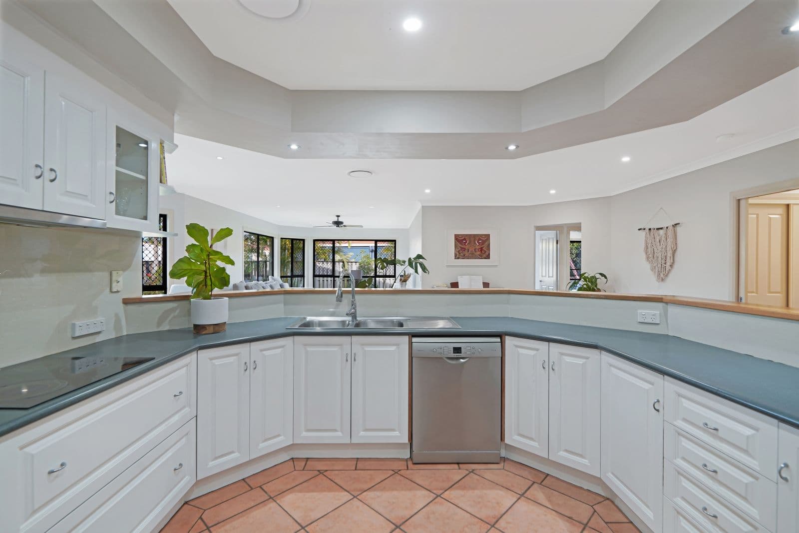 4 Ilminster Crescent, Mudgeeraba QLD 4213, Mudgeeraba - Thumbnail 6