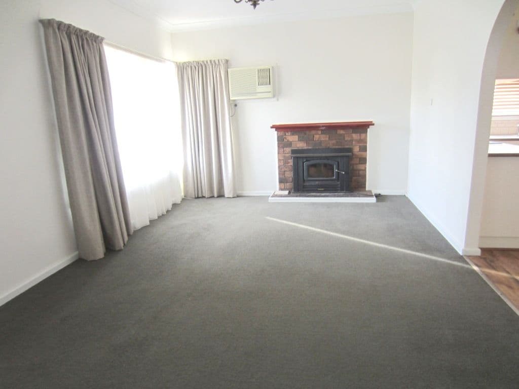 8 Harley Avenue, Cootamundra NSW 2590, Cootamundra - Thumbnail 3