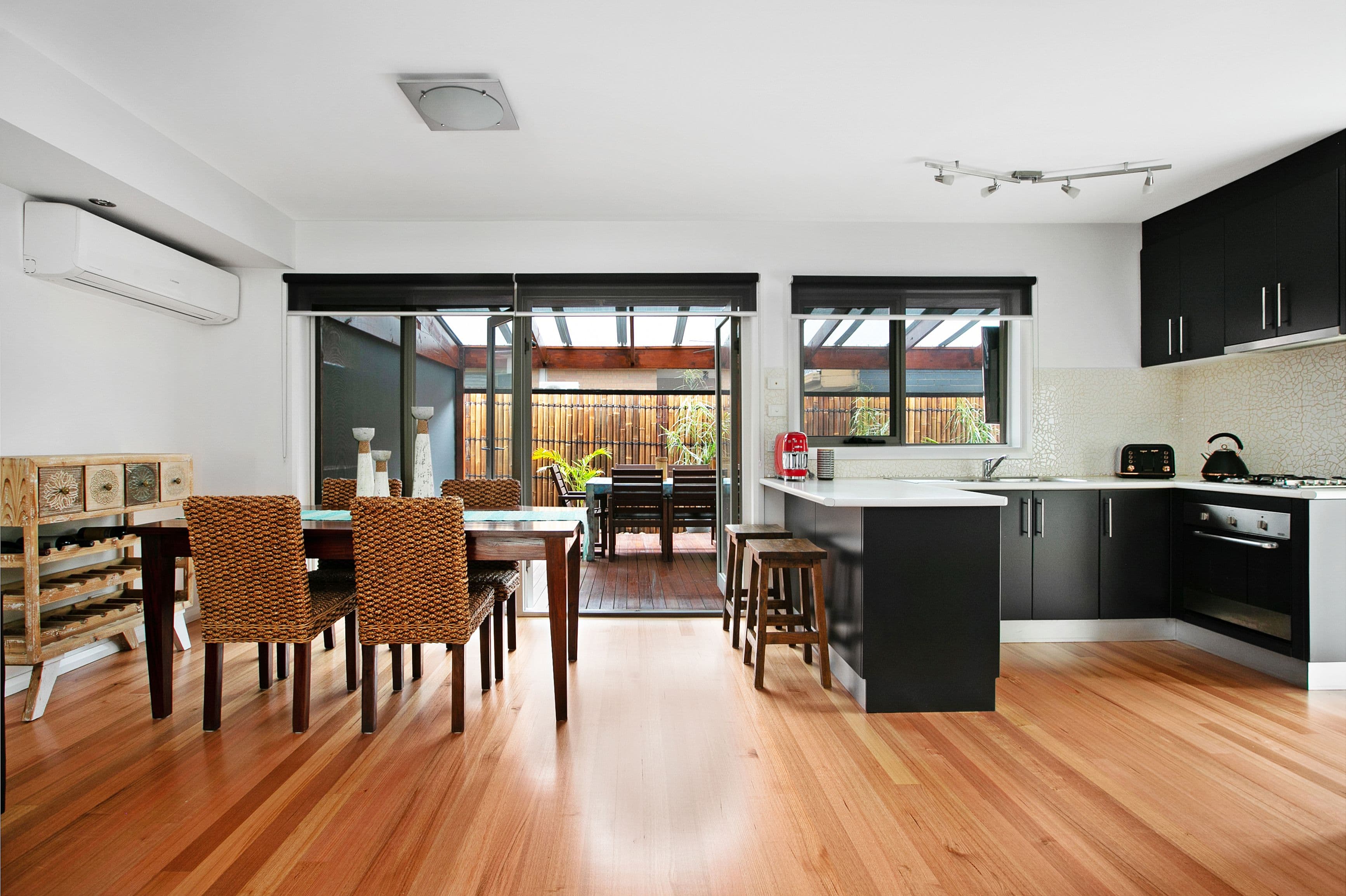 32 Crookston Road, Reservoir VIC 3073, Reservoir - Thumbnail 3