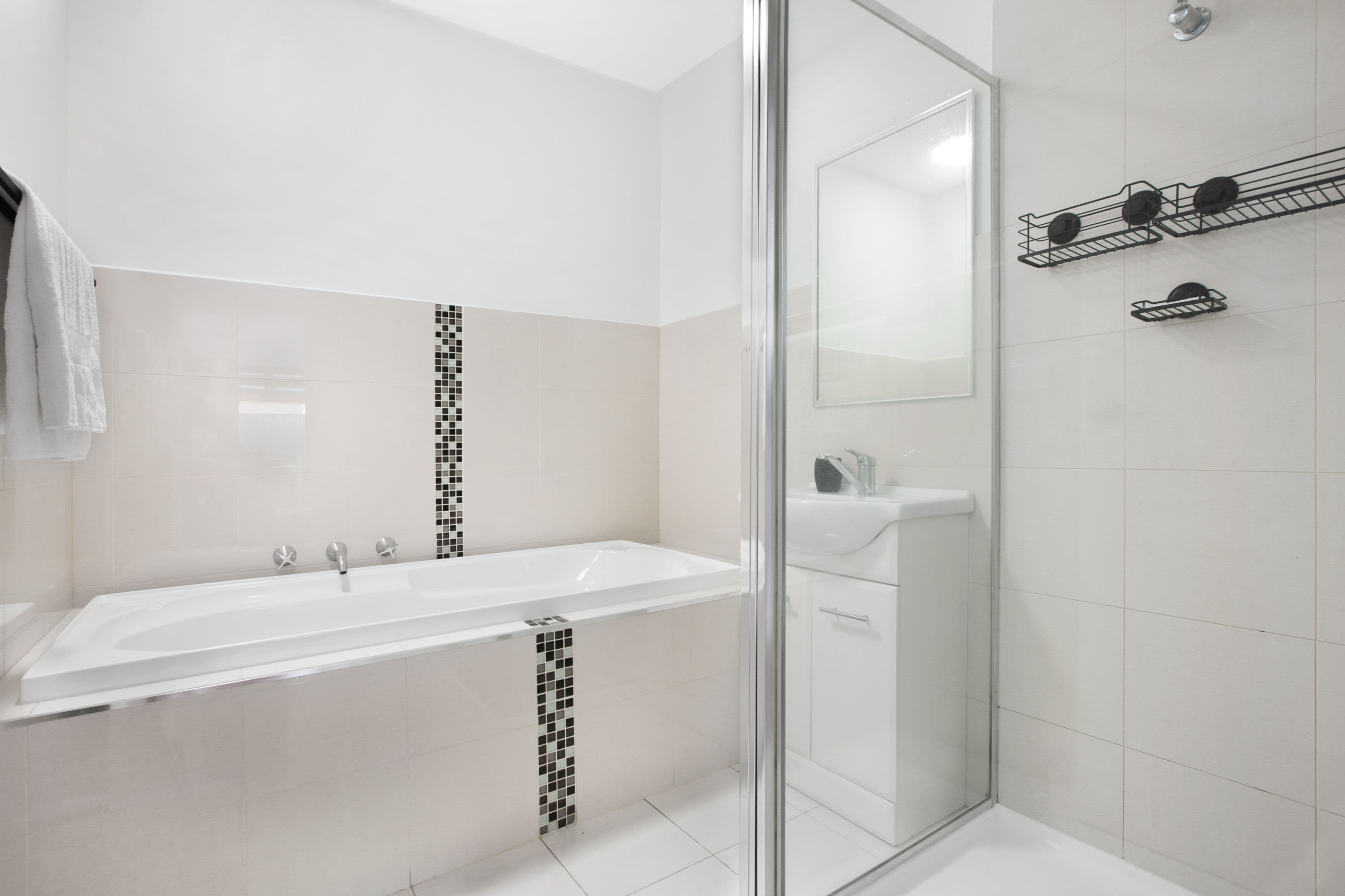 32 Crookston Road, Reservoir VIC 3073, Reservoir - Thumbnail 5