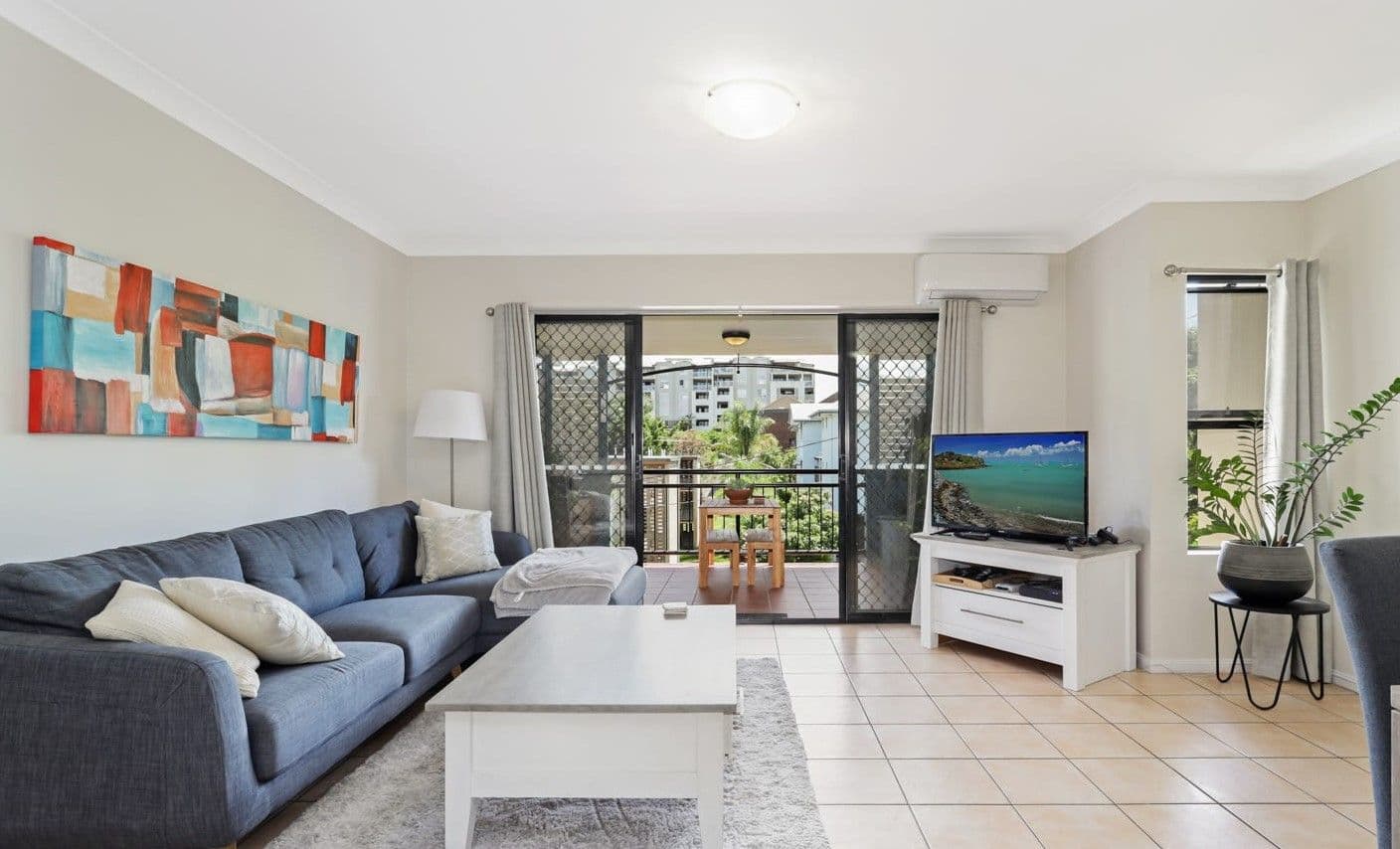 4 Lisson Grove, Clayfield QLD 4011, Clayfield - Thumbnail 2