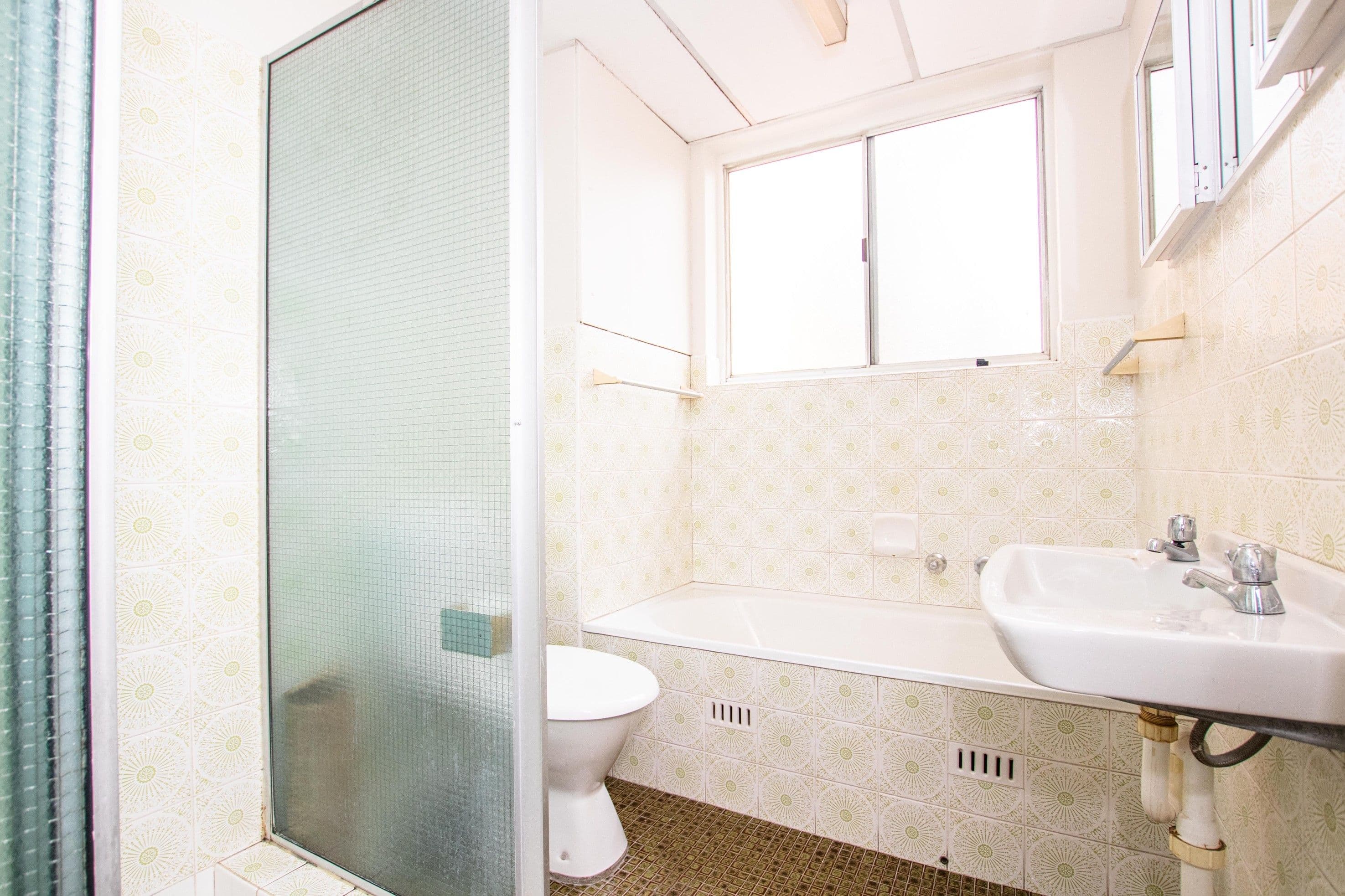 127 THE Crescent, Fairfield NSW 2165, Fairfield - Thumbnail 4