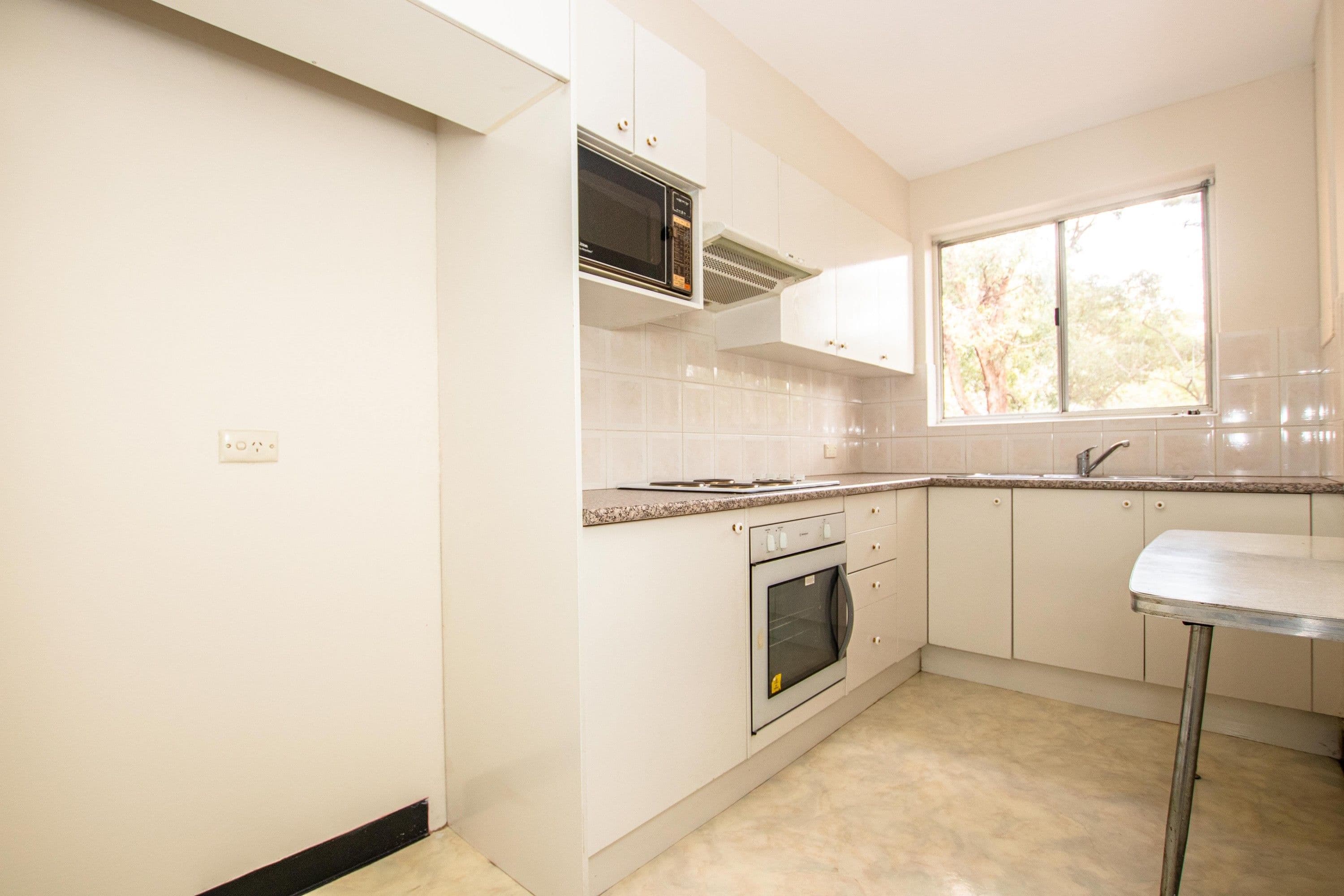 127 THE Crescent, Fairfield NSW 2165, Fairfield - Thumbnail 5