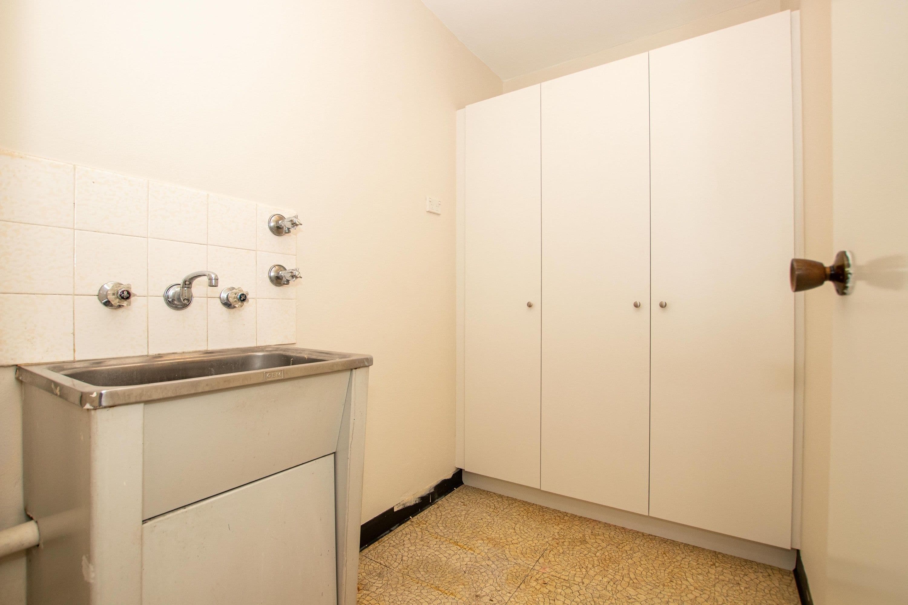127 THE Crescent, Fairfield NSW 2165, Fairfield - Thumbnail 7