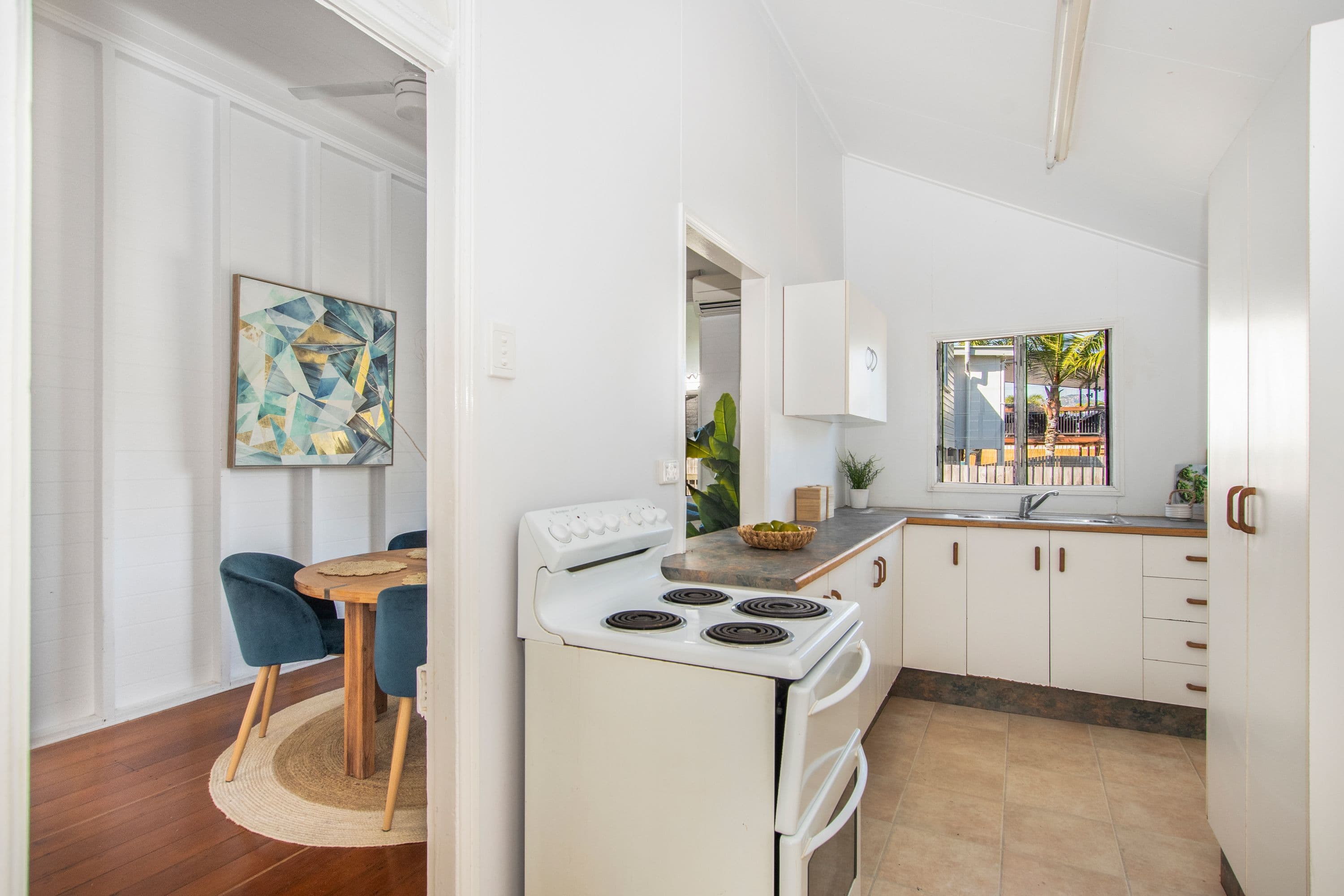15 Portland Street, Hyde Park QLD 4812, Hyde Park - Thumbnail 5