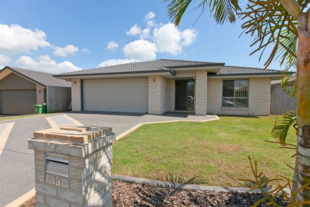 13 Pentecost Place, REDLAND BAY QLD 4165, Redland Bay - Thumbnail 2