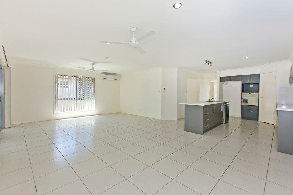 13 Pentecost Place, REDLAND BAY QLD 4165, Redland Bay - Thumbnail 6