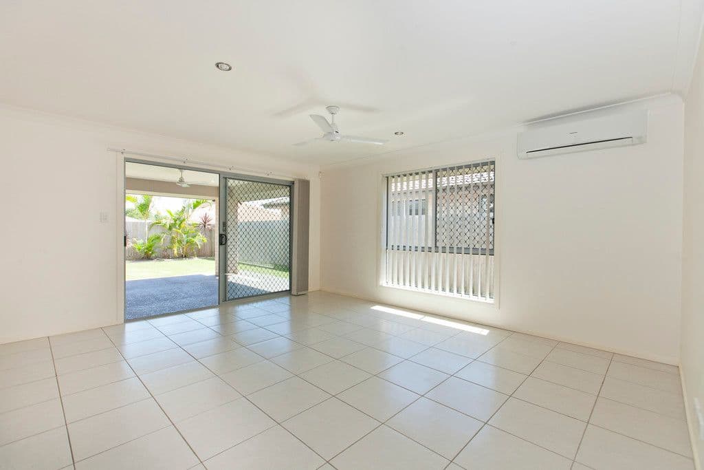 13 Pentecost Place, REDLAND BAY QLD 4165, Redland Bay - Thumbnail 8