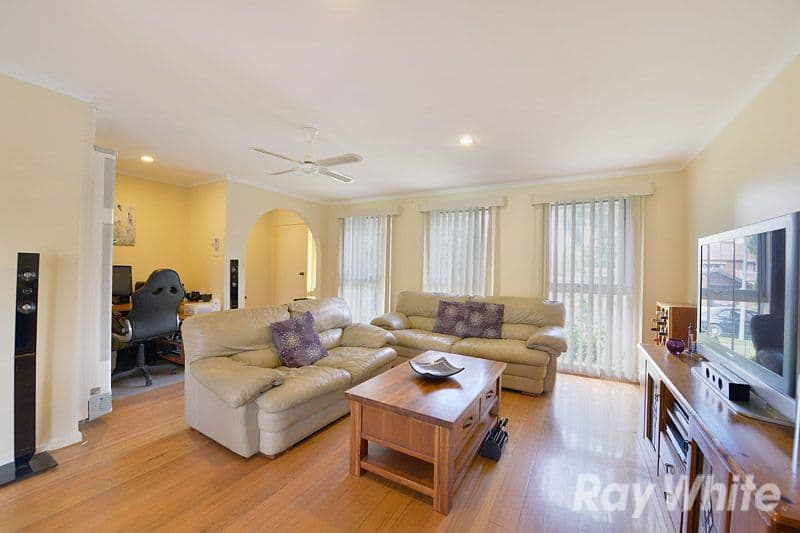 5 Collendina Crescent, Scoresby VIC 3179, Scoresby - Thumbnail 2
