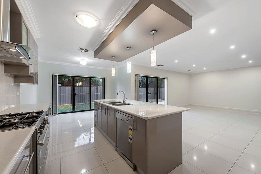 11 Northumberland Circuit, Craigieburn VIC 3064, Craigieburn - Thumbnail 3