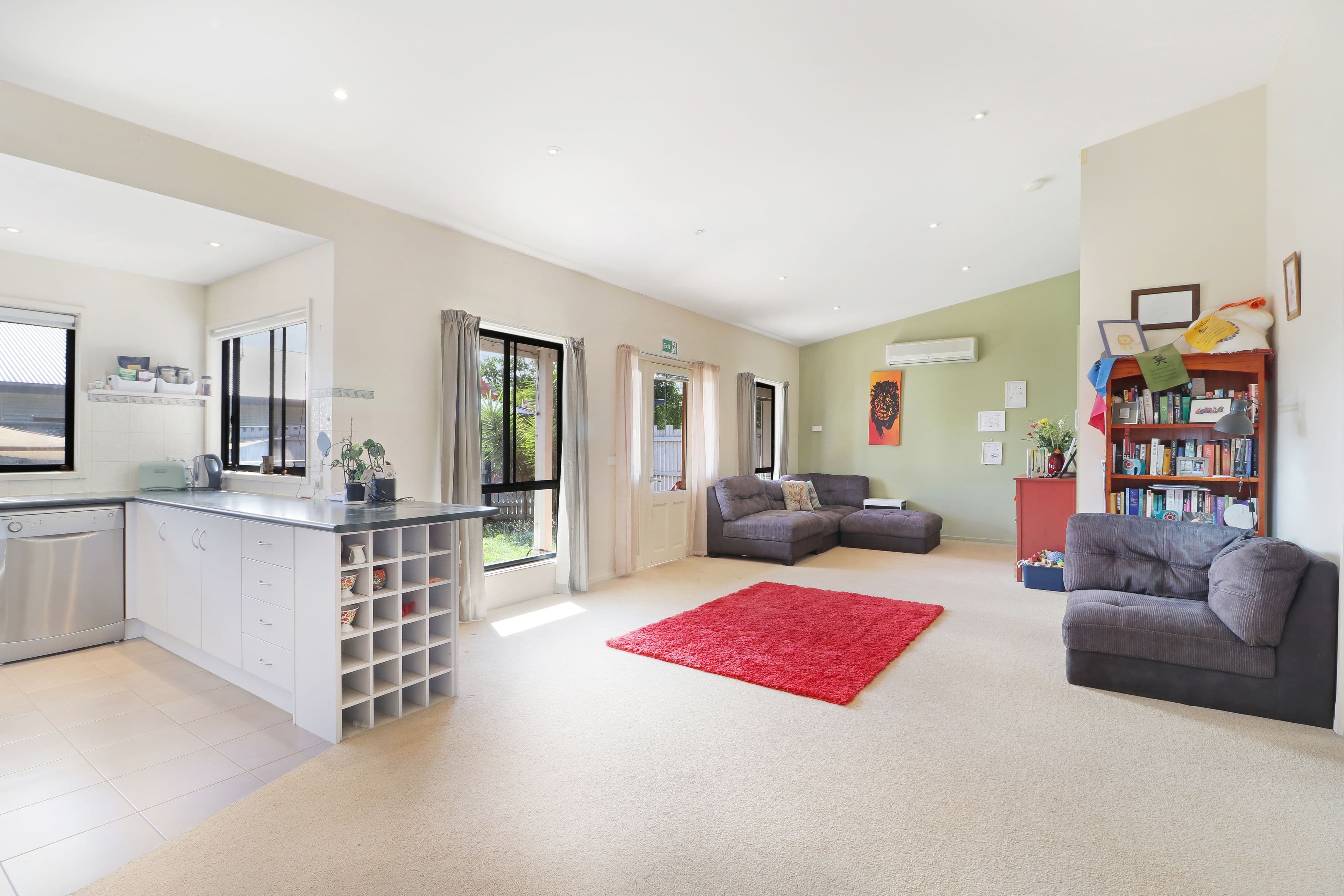 22 Kurrajong Drive, Altona Meadows - Image 1