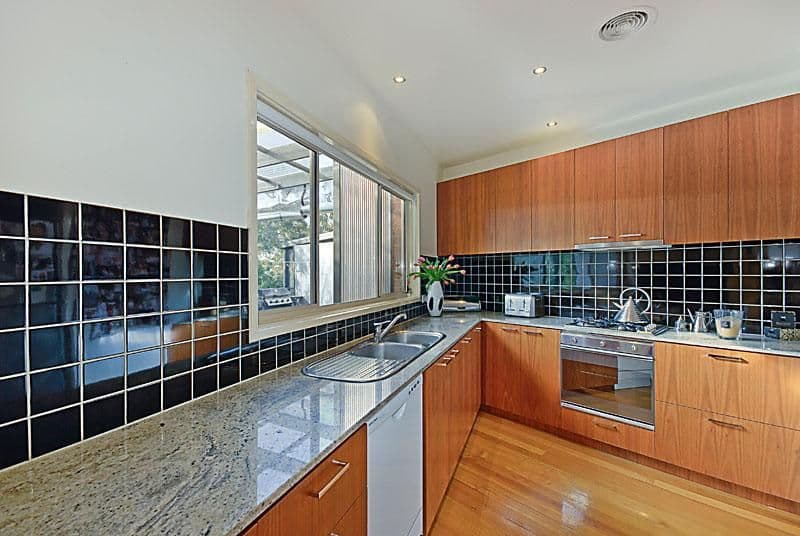 37 Vanberg Road, ESSENDON VIC 3040, Essendon - Thumbnail 5