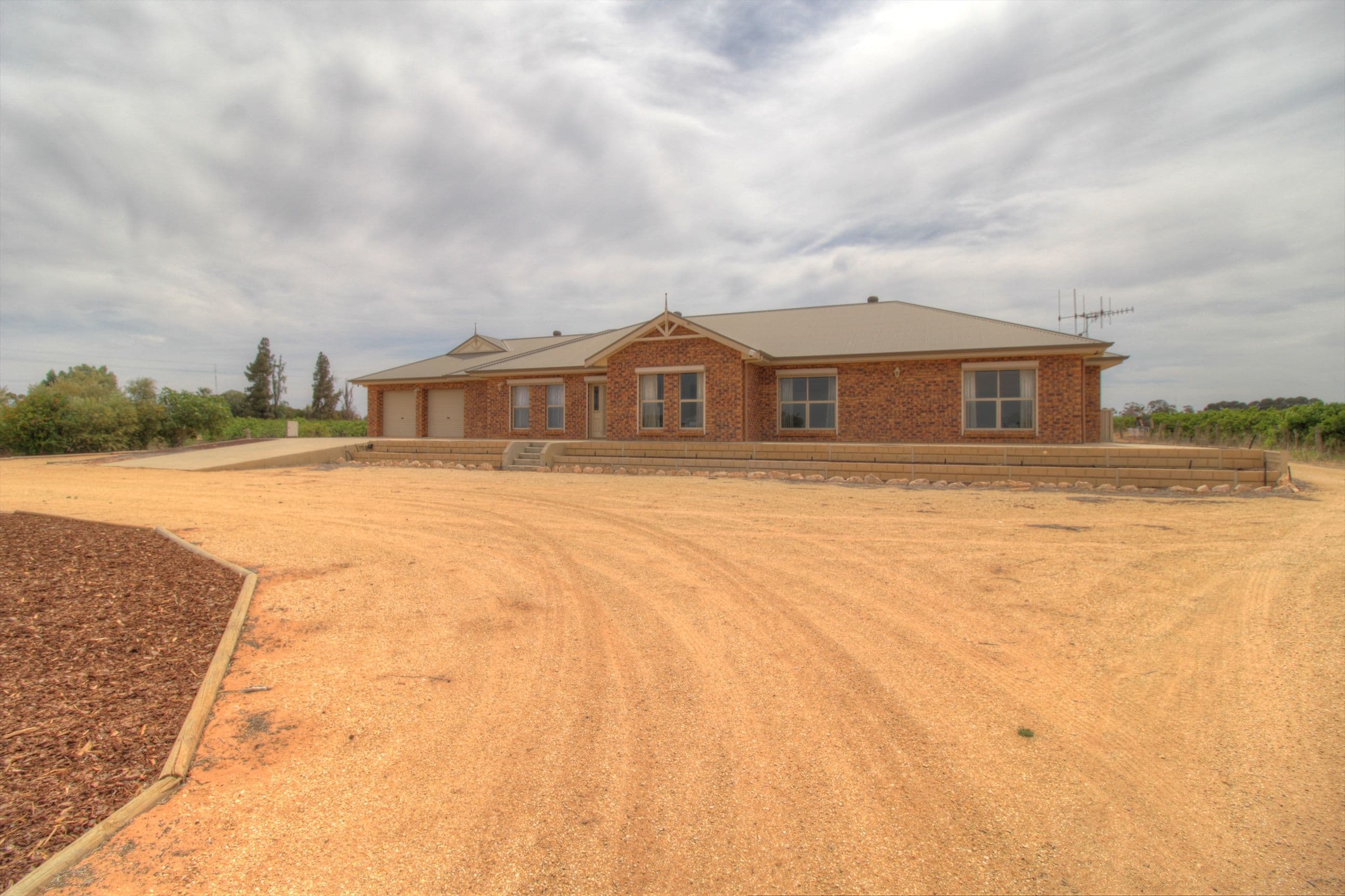 94 Mortimer Road, Berri SA 5343, Berri - Thumbnail 2