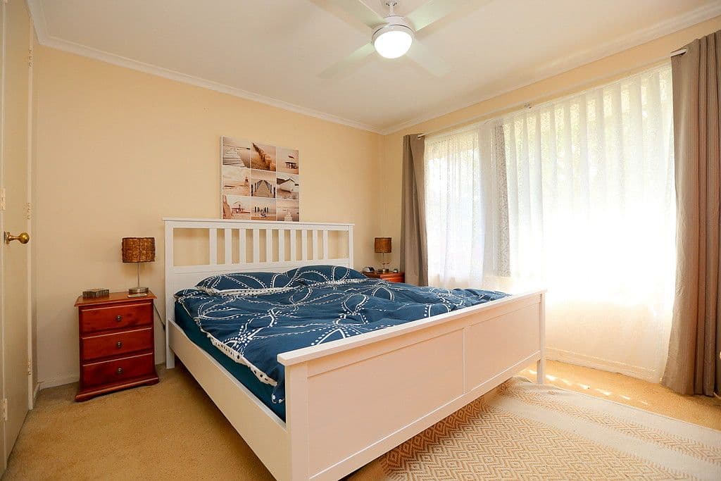 53 Oak Drive, Georges Hall NSW 2198, Georges Hall - Thumbnail 3