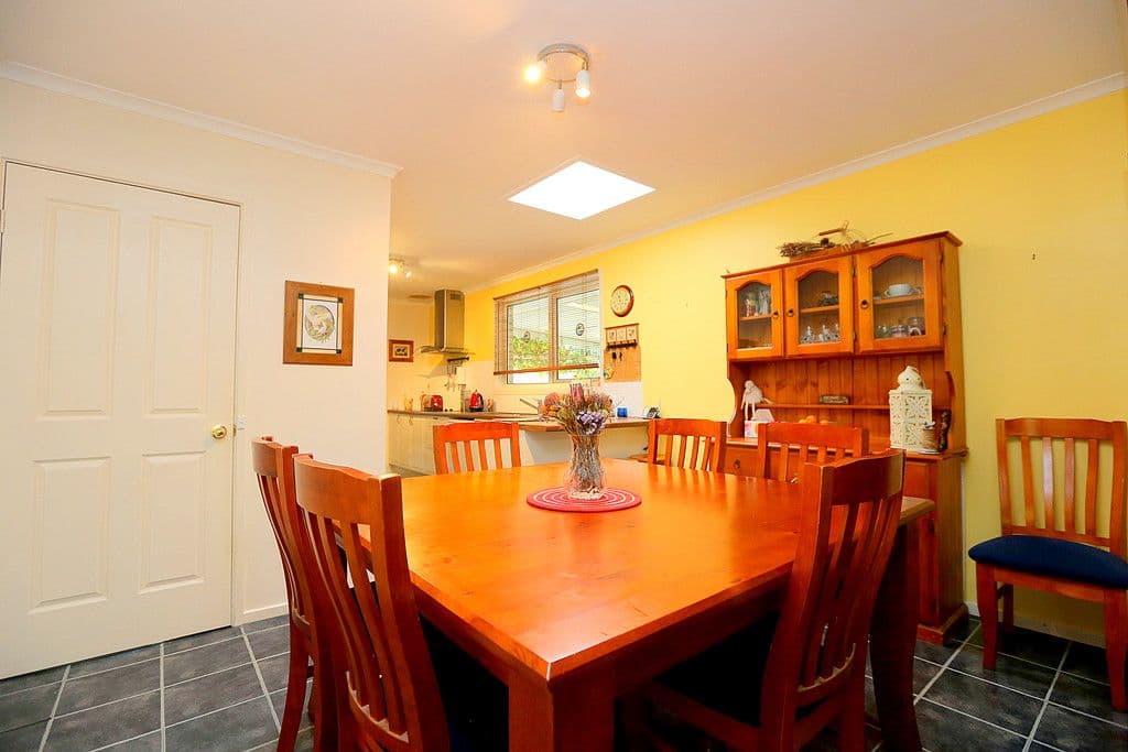 53 Oak Drive, Georges Hall NSW 2198, Georges Hall - Thumbnail 6