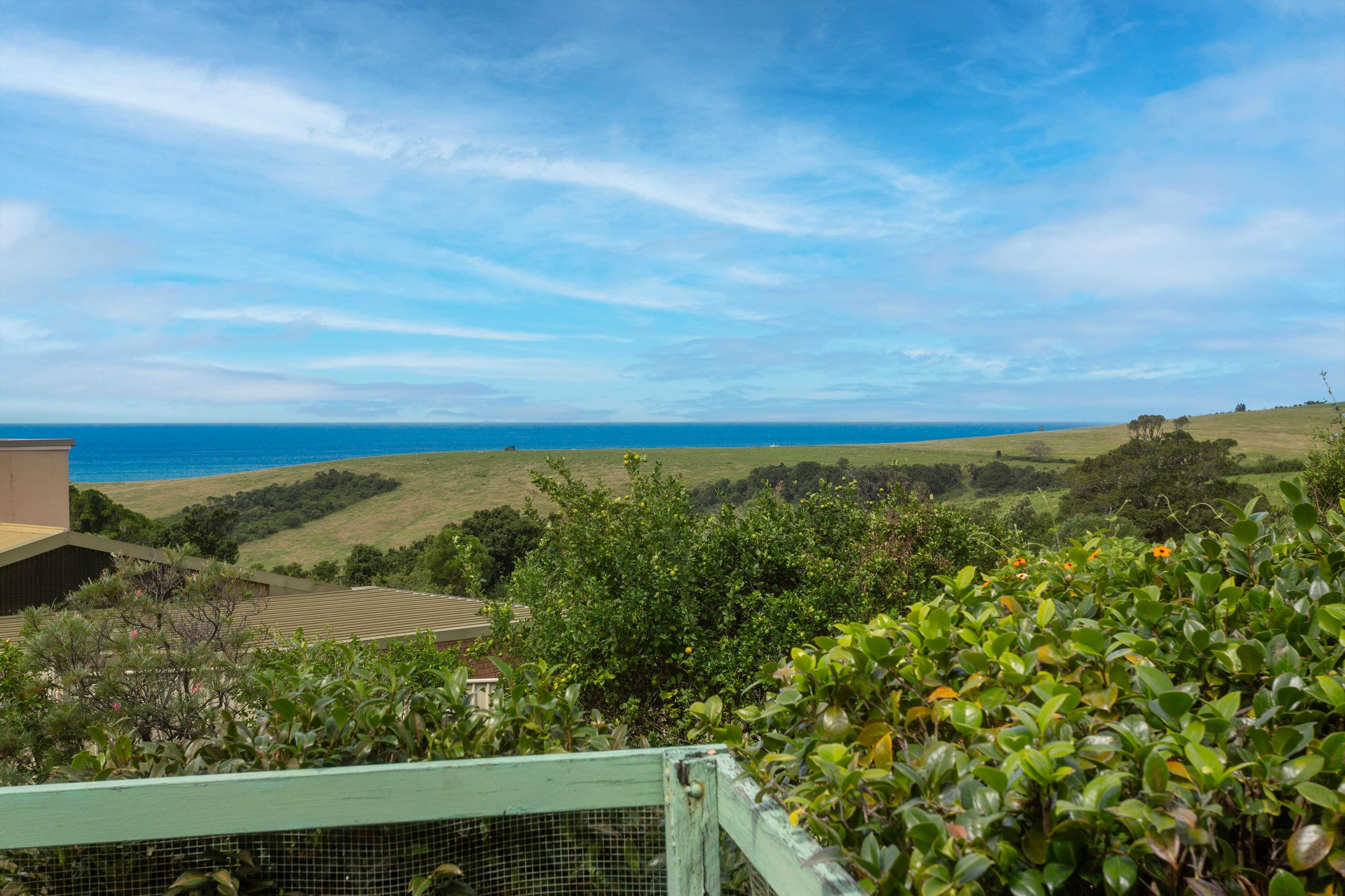 4 South Kiama Drive, Kiama Heights NSW 2533, Kiama Heights - Image 1