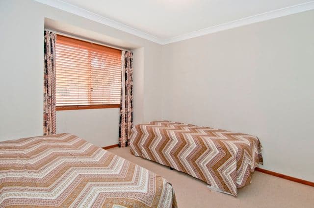 12 Cedar Close, FOREST LAKE QLD 4078, Forest Lake - Thumbnail 5